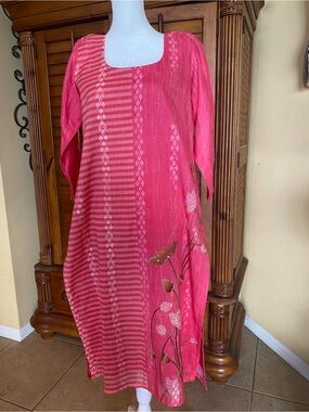 Women's Pink Floral Patterned Midi Dress with Square Neck